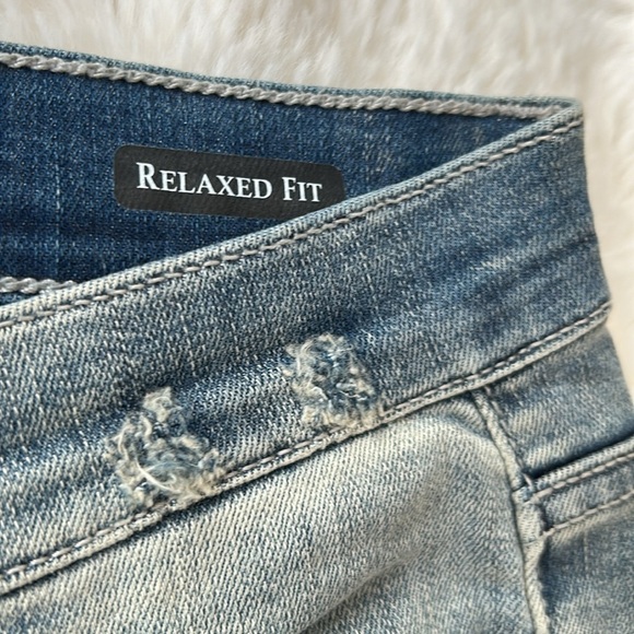 Judy Blue Relaxed Fit Distressed Jeans - Picture 7 of 8